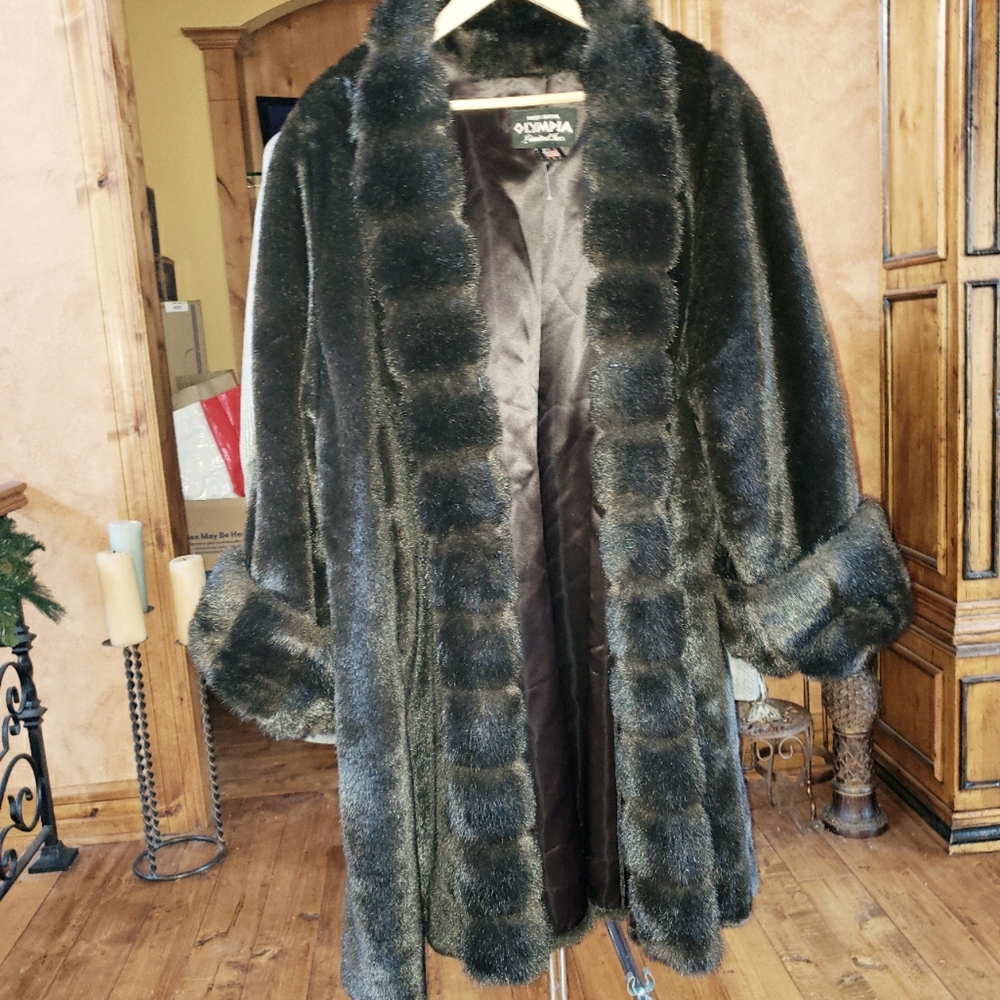 Women's Olympia Limited Inc. Faux Fur Swing Coat Dark Brown Size 2X